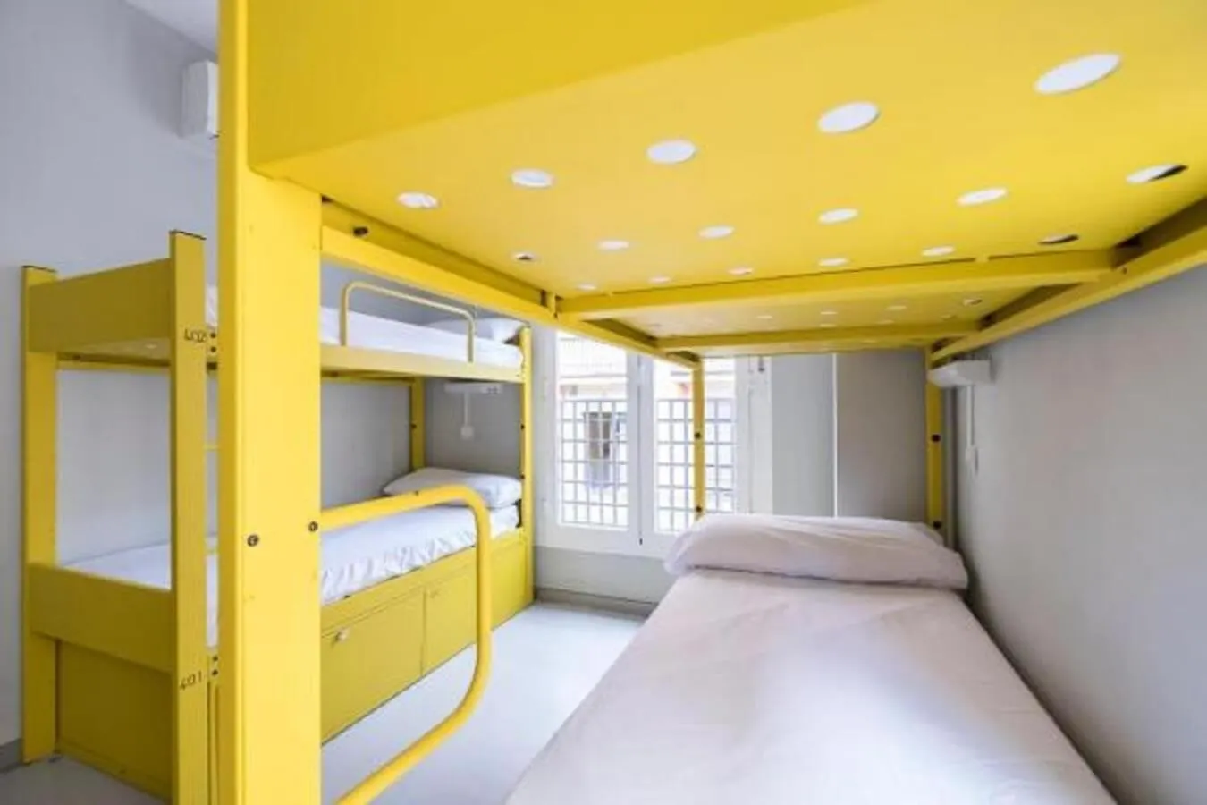 Heylola! Hostel Βαρκελώνη 0*,  Ισπανία